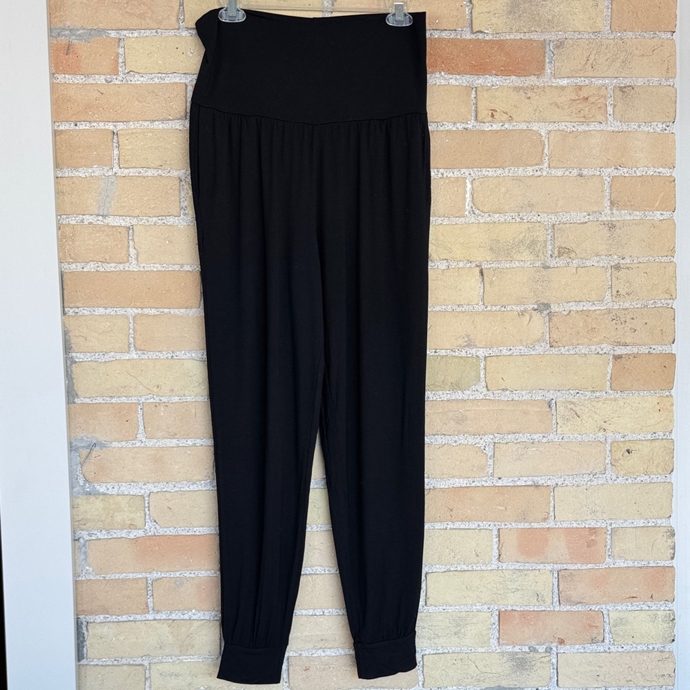 Orb Black High-Waisted Lounge Pants/Joggers